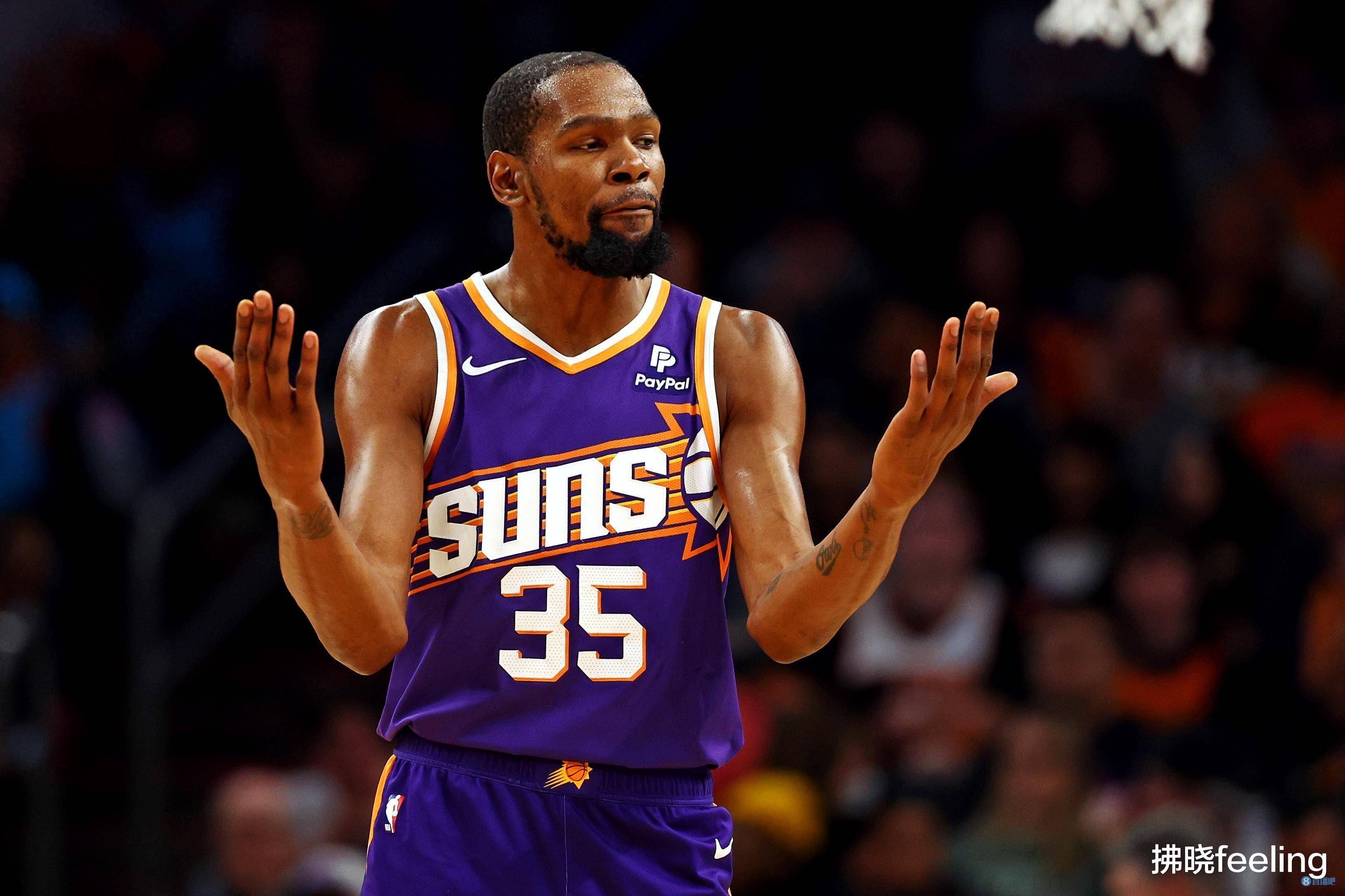 他配备了 他配备了